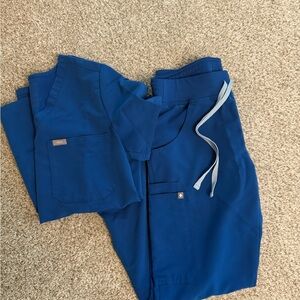 Figs Catarina Scrub Top + Kade Cargo Scrub Pants in Royal Blue